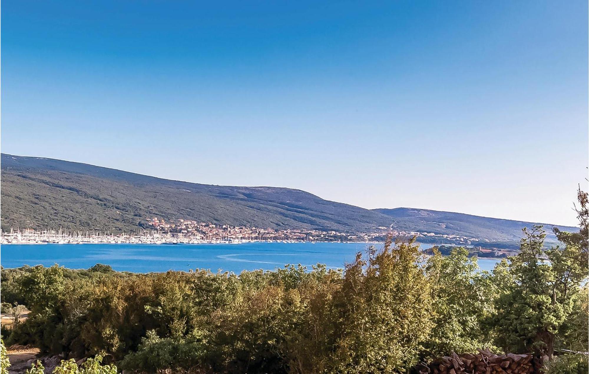 Stunning Apartment In Kornic With House Sea View Экстерьер фото